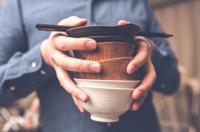 食後の食器の片付け