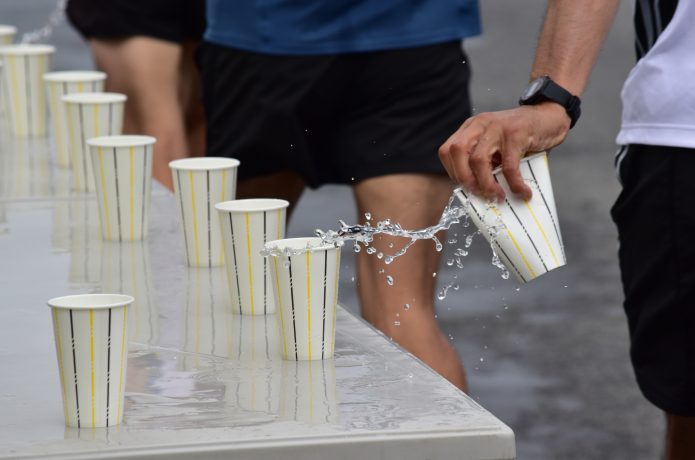 マラソンの給水で気を付けること