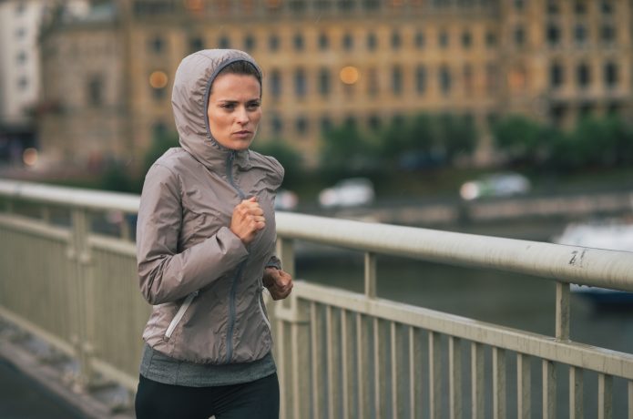 走るのに最適な服装や持ち物を季節や天気 時間別に解説 Run Hack ランハック 走るのに最適な服装や持ち物を季節や天気 時間別に解説 Run Hack ランハック