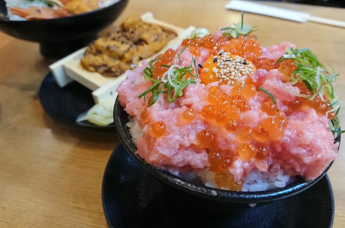 大量の食べ物