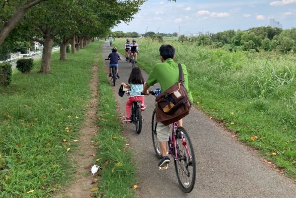 多摩川　自転車　狭い