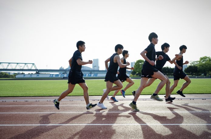 ヤッソ800を実施するランナー