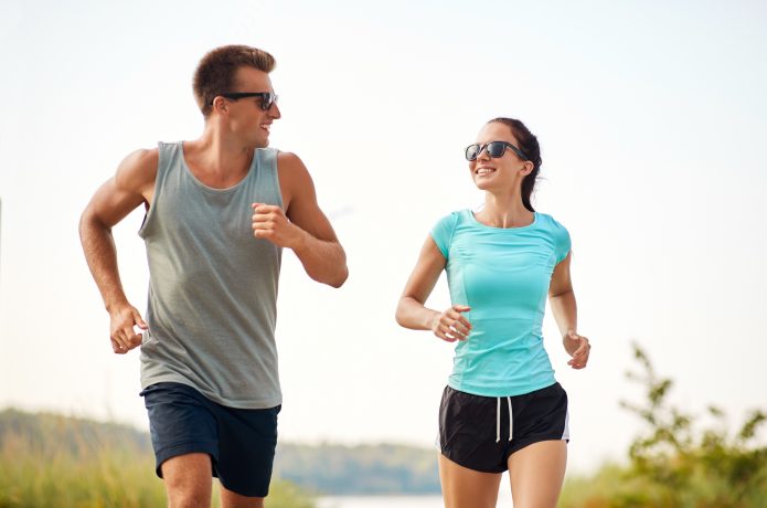 メガネランの快適度がアップ ズレ防止グッズからランニング用度付きサングラスまで紹介 Run Hack ランハック メガネランの快適度がアップ ズレ防止グッズからランニング用度付きサングラスまで紹介 Run Hack ランハック