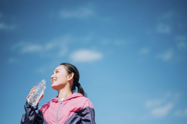 ランでリフレッシュ　女性ランナー