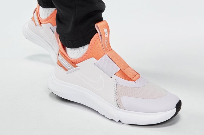 ナイキのジュニア キッズ用ランニングシューズ7選 子供の激しい動きにもしっかり対応するモデルを紹介 Run Hack ランハック 2ページ目