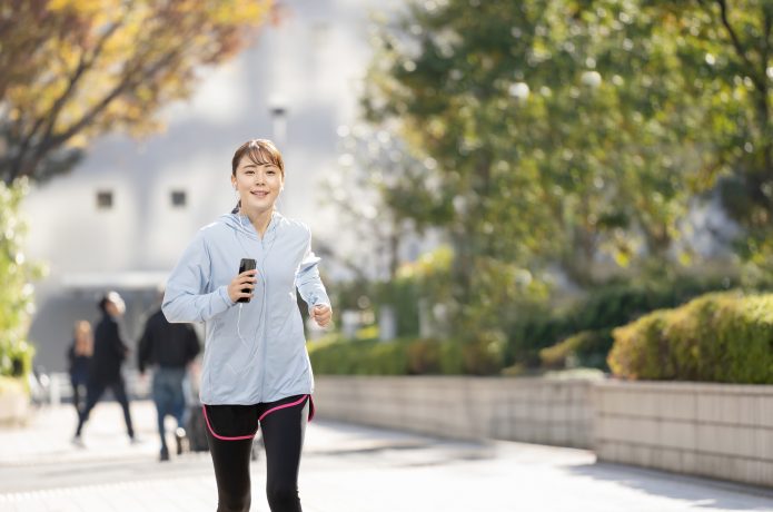 スマホを手持ちして走る